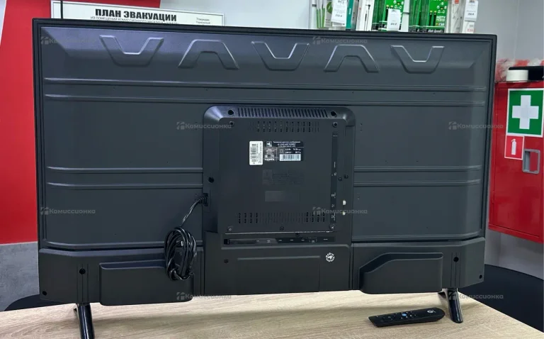 Телевизор  HI vhix 40f152msy