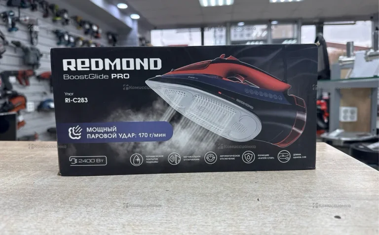 Утюг Redmond RI-C283