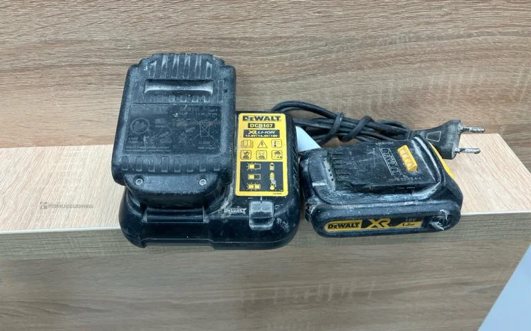 DeWalt DCB107 + 2АКБ 14.4v 1.5Ah