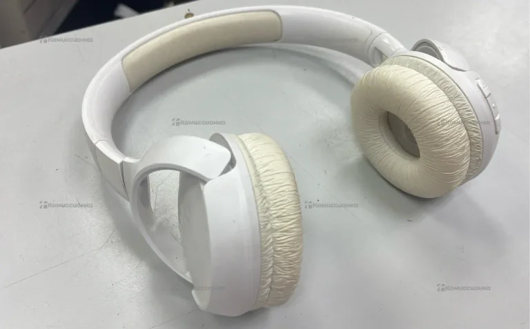 Наушники JBL TUNE 520