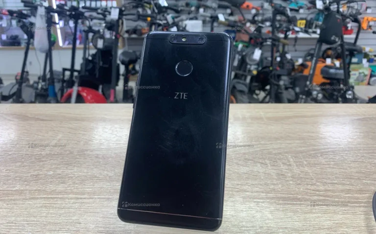 ZTE Blade V8c 2/16 ГБ