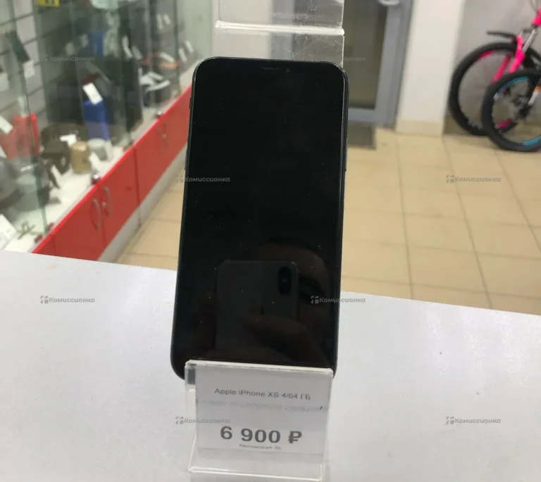 Apple iPhone XS 4/64 ГБ