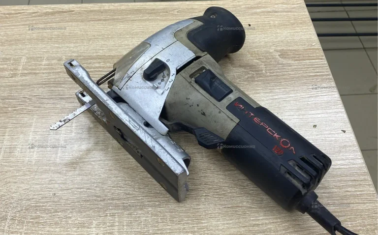 Электролобзик Интерскол МП-120/750Э