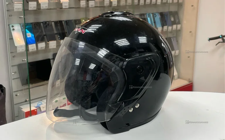 Шлем для мотоцикла CAN  ECE-R22