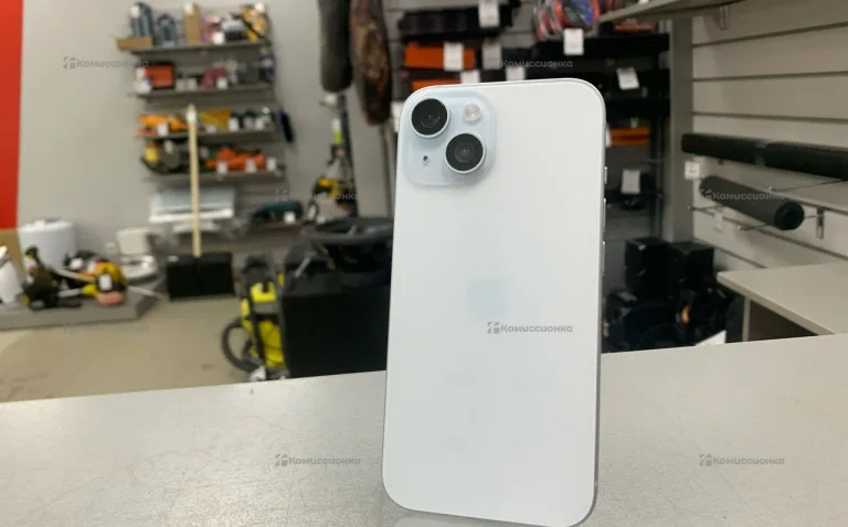 Apple iPhone 15 6/128 ГБ