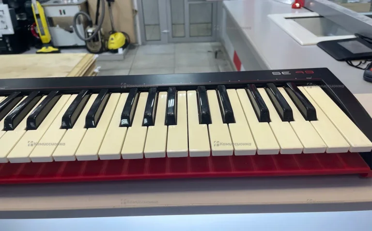 MIDI-клавиатура Nektar SE 49