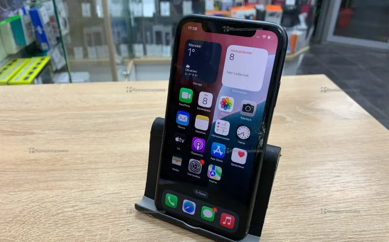 Apple iPhone 11 4/64 ГБ