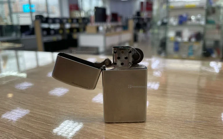 Зажигалка Zippo