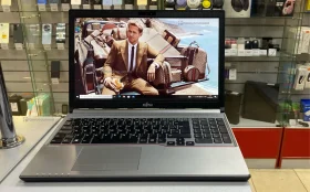 Ноутбук  Fujitsu Lifebooj E754