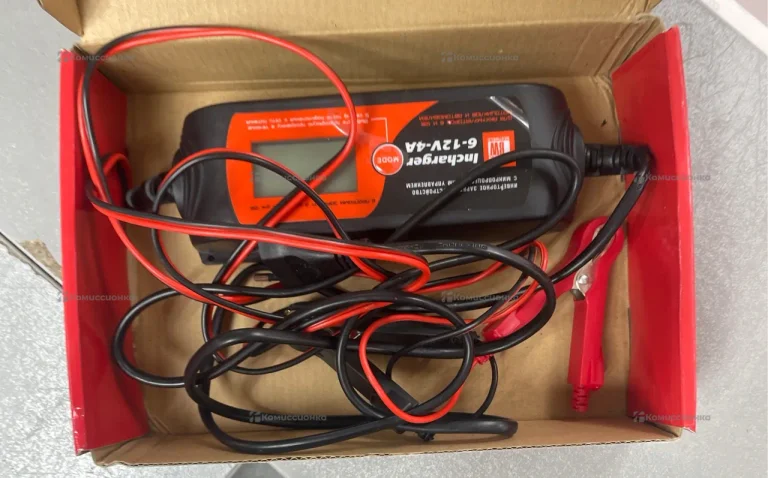 Автомобильное зарядное устройство INCHARGED