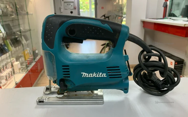 Электро Лабзик Makita 4329