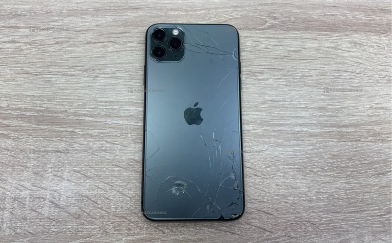 Apple iPhone 11 Pro Max 4/64 ГБ