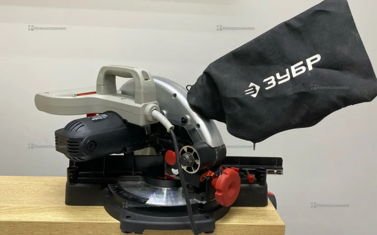 Торцовочная пила Зубр ЗПТ-190-1100 Л