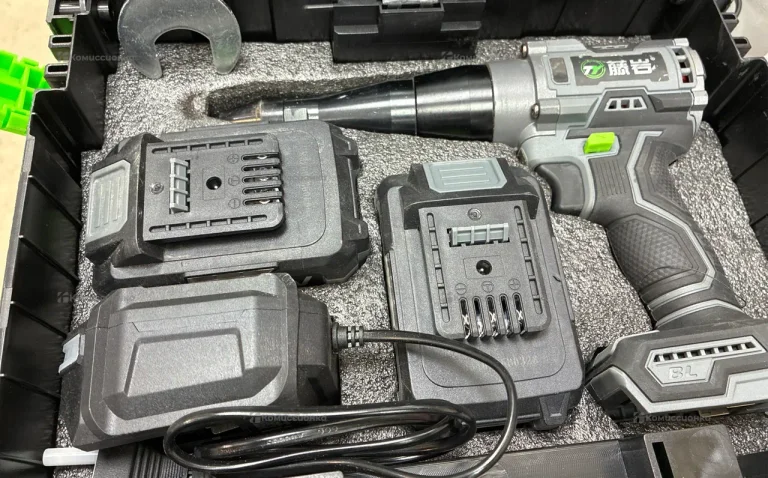 заклепочник аккумуляторный Tenby