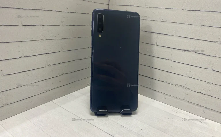 Samsung Galaxy A7 4/64 ГБ