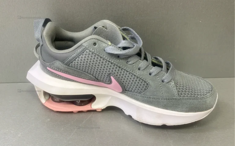 Кроссовки Nike 37,5p