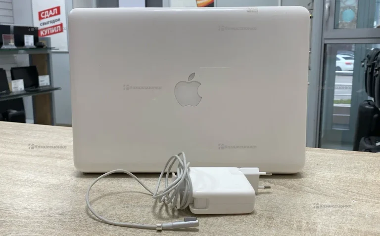 Ноутбук  Apple MacBook A1342