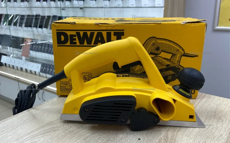 Электрорубанок dewalt DW680