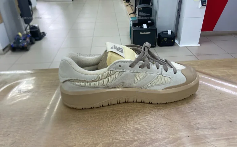 Кроссовки NB 45p бежевые