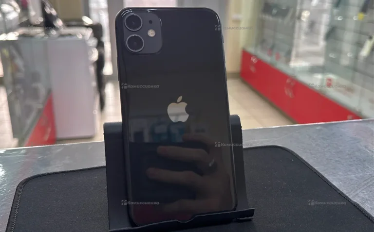Apple iPhone 11 4/64 ГБ