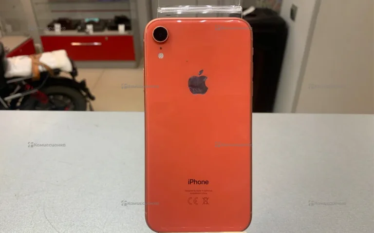 Apple iPhone XR 3/64 ГБ