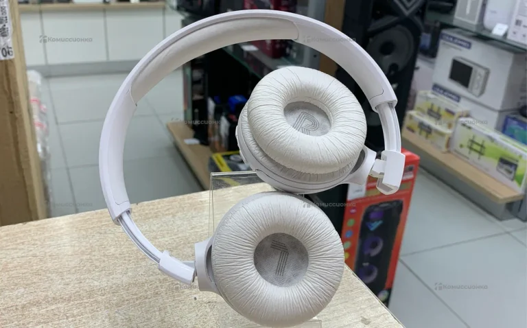 Наушники  JBL TUNE 520BT