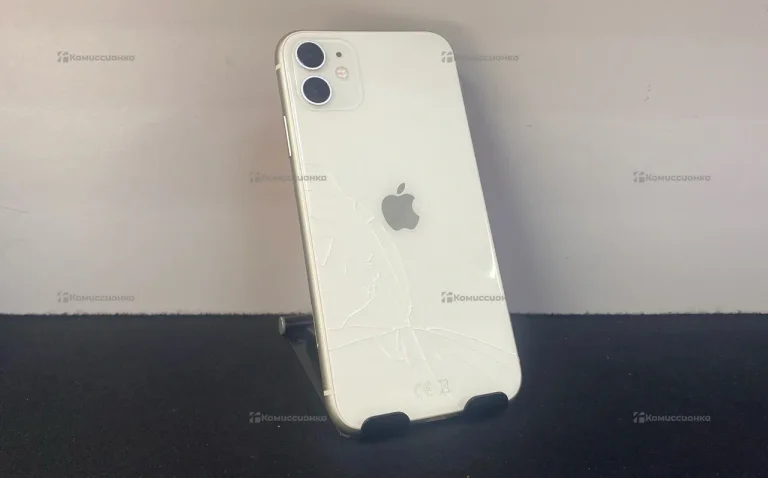 Apple iPhone 11 4/256 ГБ