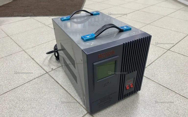 Автоматический стабилизатор напряжения электронный