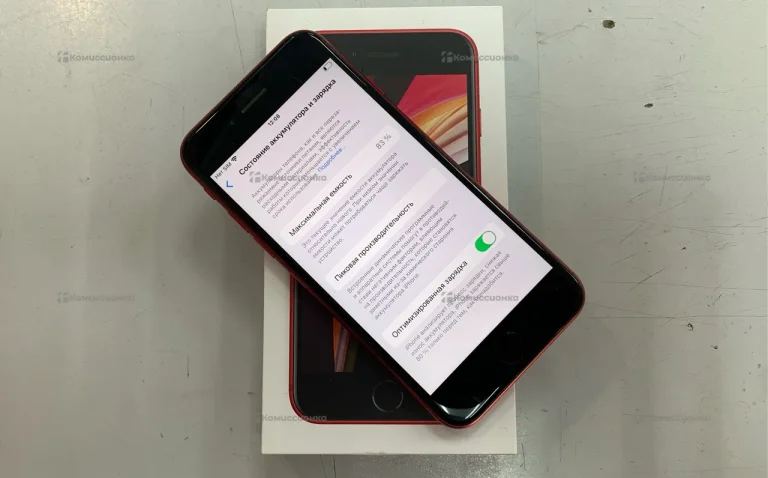 Apple iPhone SE (2022) 4/64 ГБ