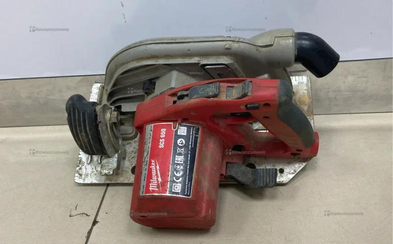 Дисковая пила Milwaukee SCS 65 Q