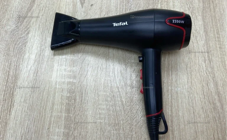 Фен tefal hv5700