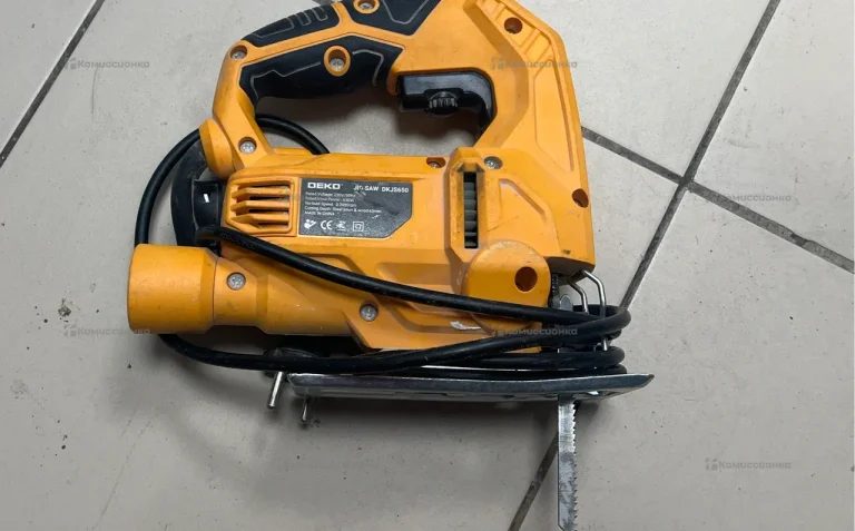 Электролобзик DEKO DKJS650