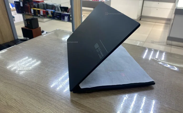 Ноутбук ASUS Vivobook Go 15 E1504FA-BQ090
