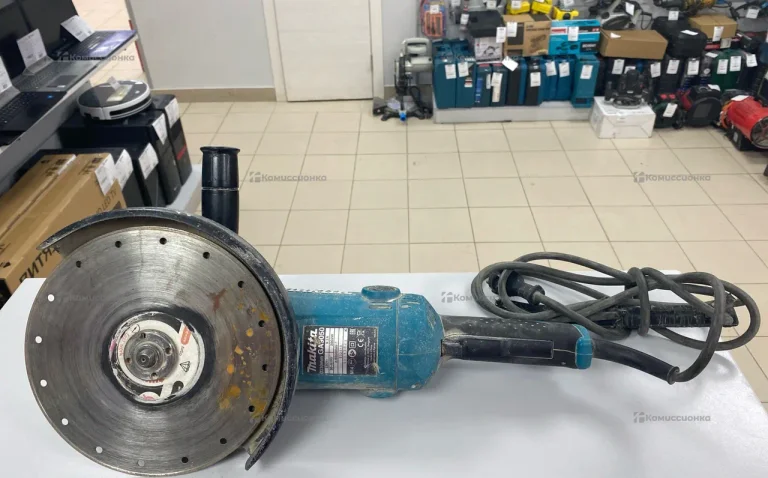 Ушм Makita GA 9050