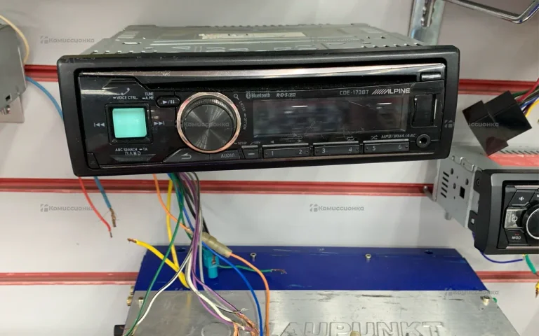 Автомагнитола  alpine