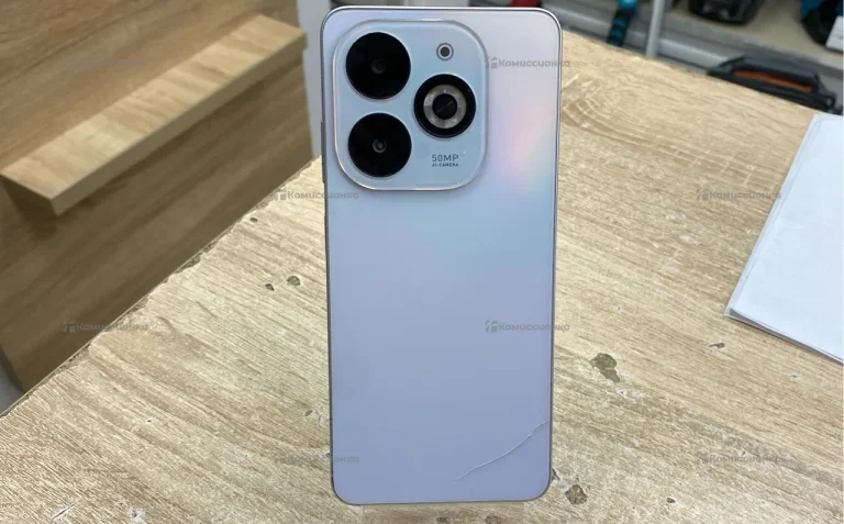 Infinix smart 8 pro 4/128Gb