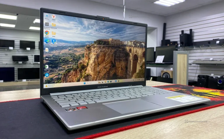 Ноутбук  Asus Vivobook Ryzen 5