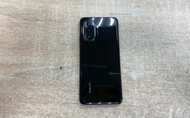 Huawei Nova Y70 4/128 ГБ