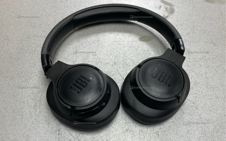Наушники  JBL TUNE 720BT