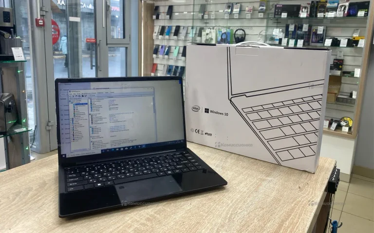 Ноутбук Default String