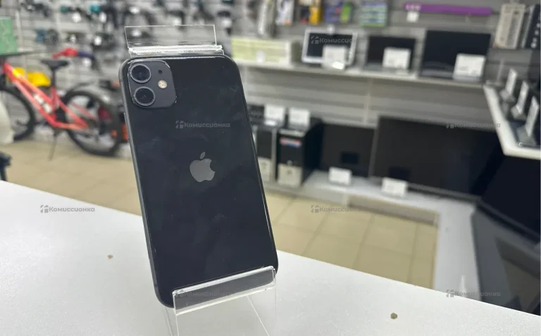 Apple iPhone 11 4/64 ГБ