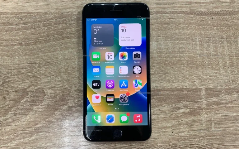 Apple iPhone 8 Plus 3/64 ГБ