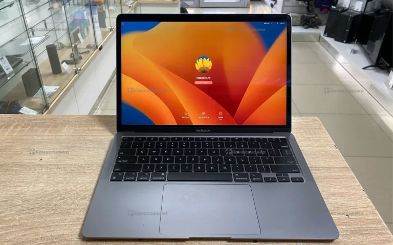 Ноутбук MacBook Air M1