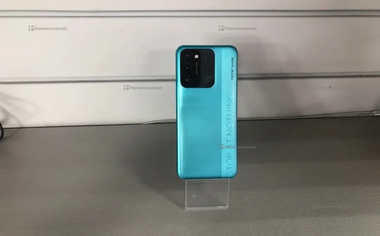 Tecno Spark 8C 4/64 ГБ