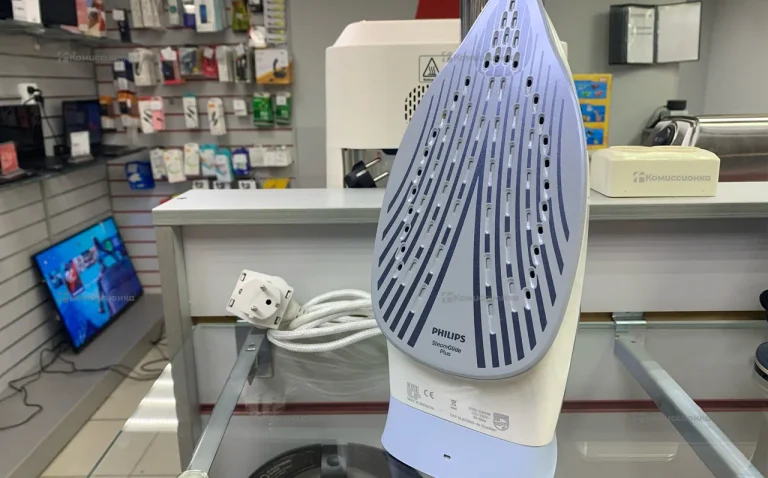 Утюг Philips DST5020