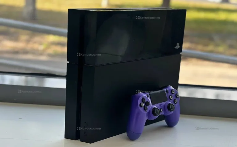 Приставка Sony PlayStation 4 Fat 500Gb