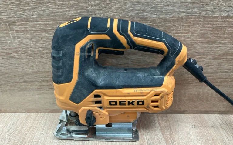 Электролобзик DEKО DKJS900