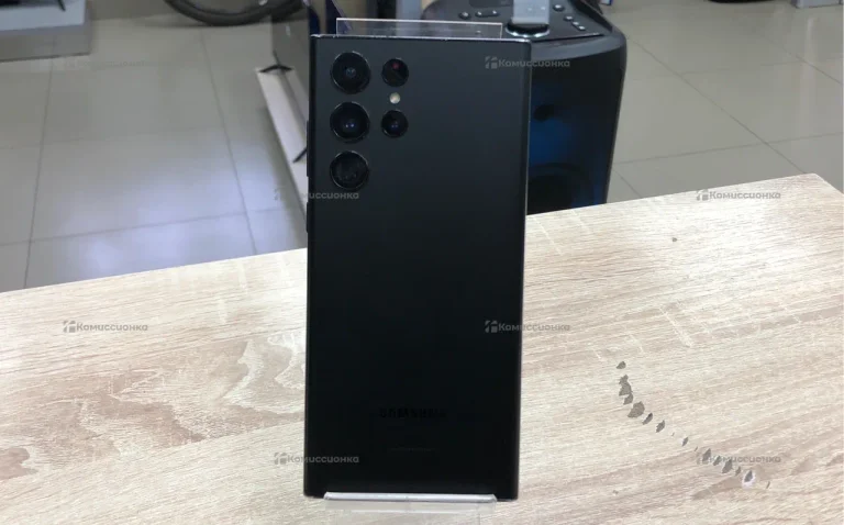 Samsung Galaxy S22 Ultra 8/128 ГБ