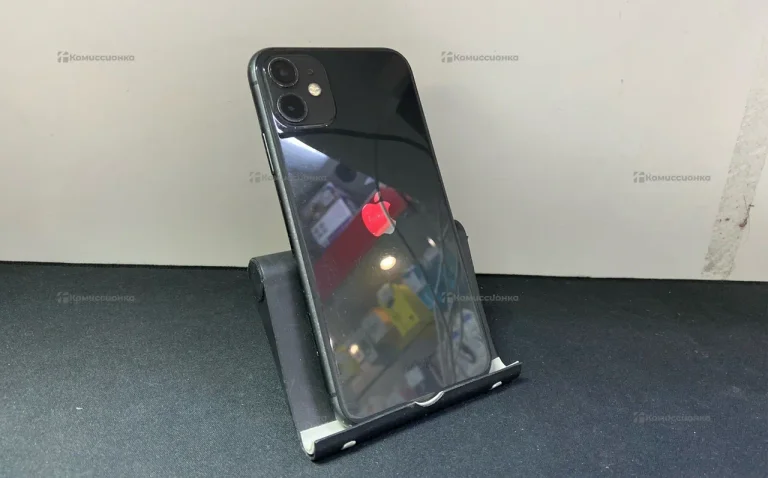 Apple iPhone 11 4/64 ГБ