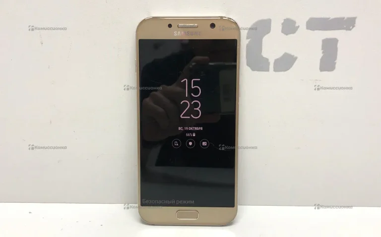 Samsung Galaxy A5 (2016) 2/16 ГБ